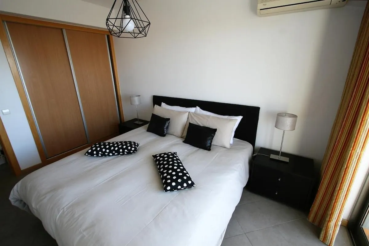 Algarve Retreat, Beautiful One Bed Apartment At Oa Portimao