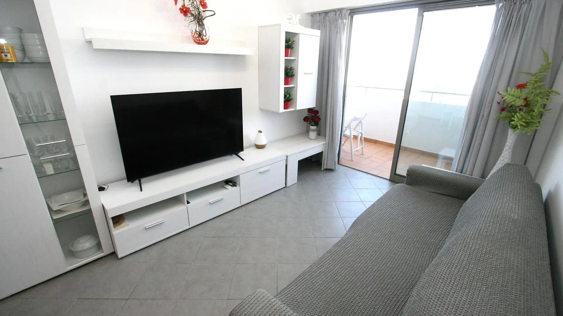 Algarve Retreat, Beautiful One Bed Apartment At Oa Portimao