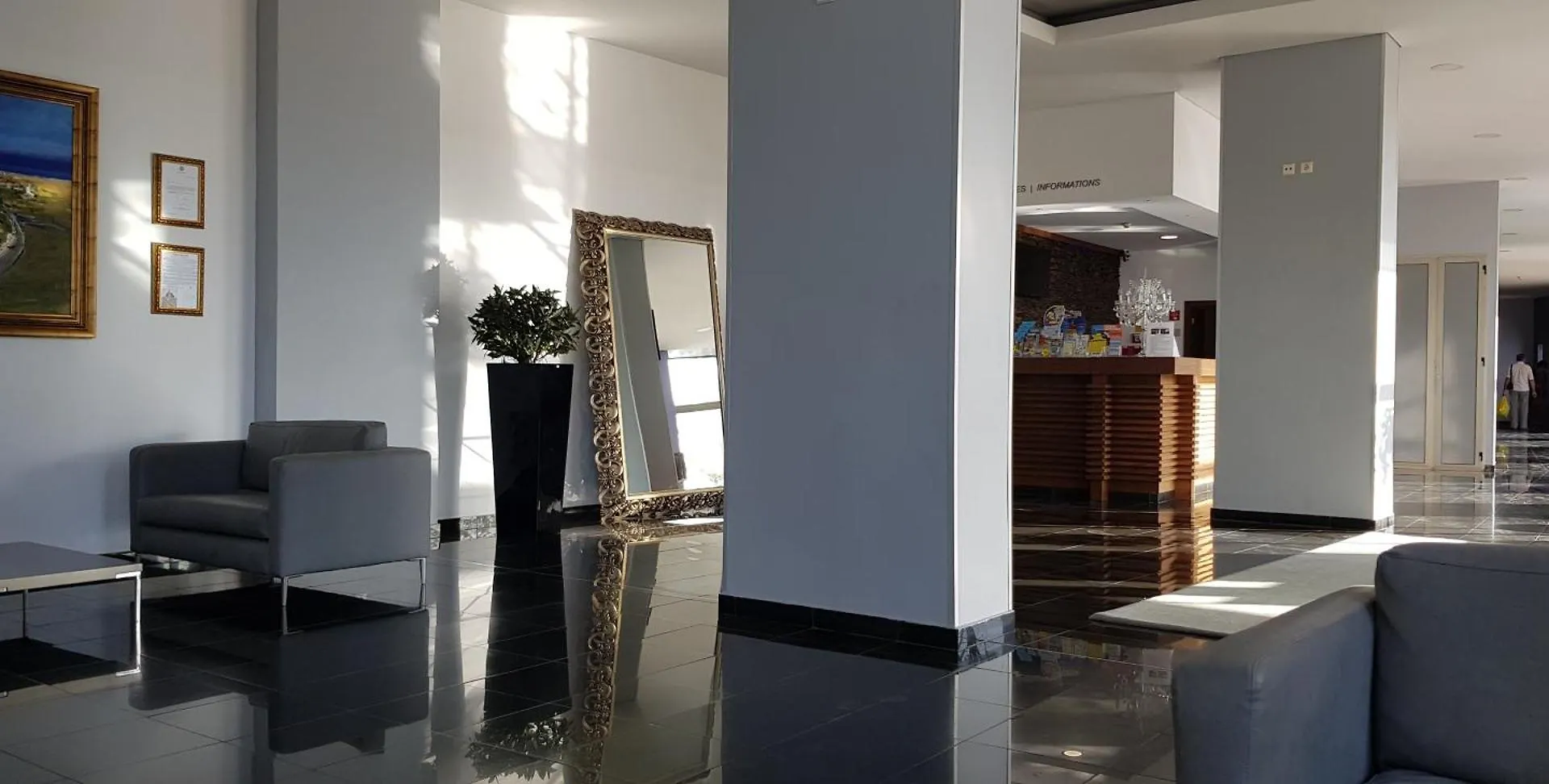 Algarve Retreat, Beautiful One Bed Apartment At Oa Portimao 0*,  Portugal