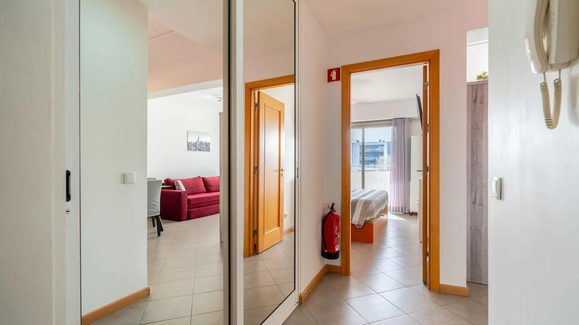 Algarve Retreat, Beautiful One Bed Apartment At Oa Portimao